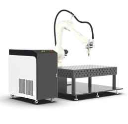 Робот за FIBER лазерно заваряване
